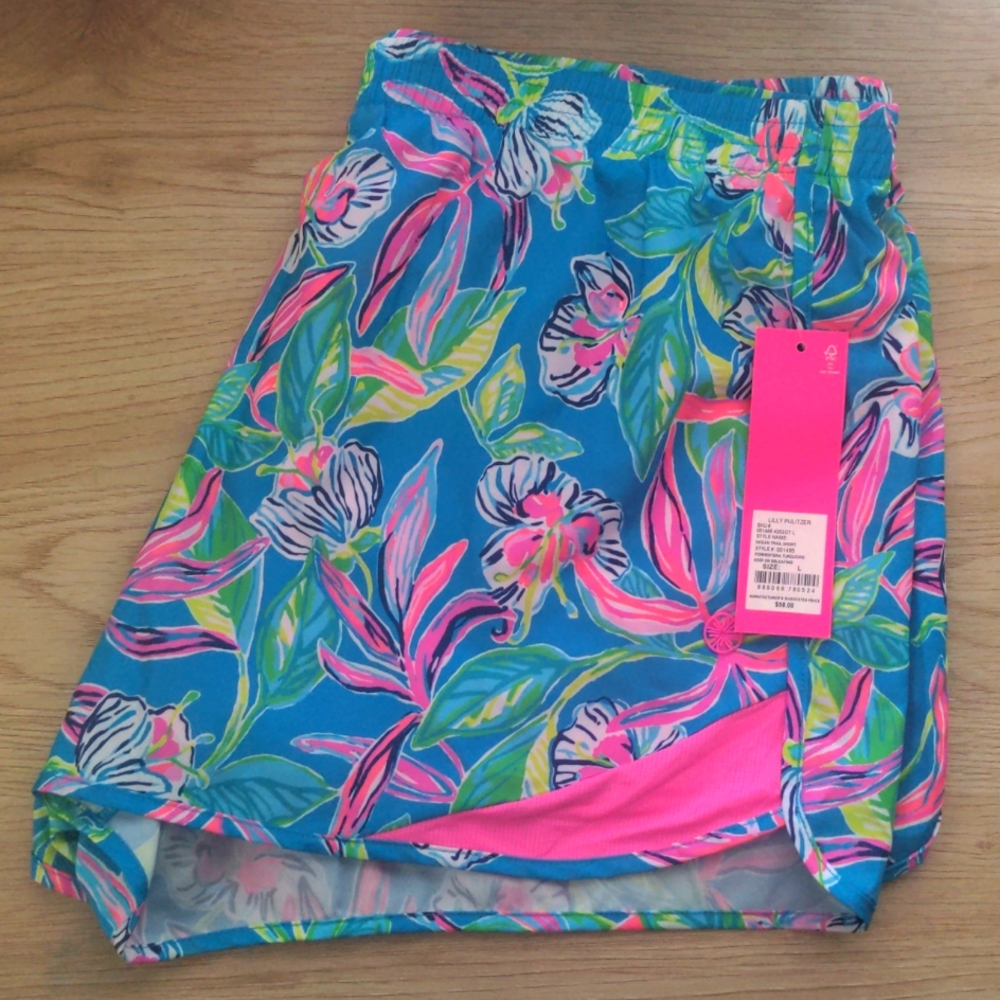 Lilly Pulitzer Athletic Shorts NWT (size L)